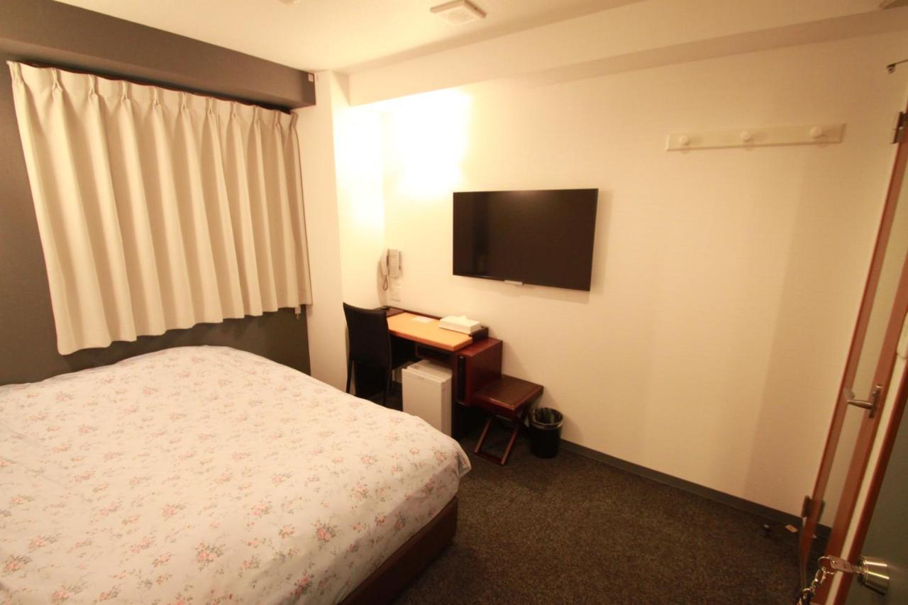 Toyama Town Hotel Esterno foto