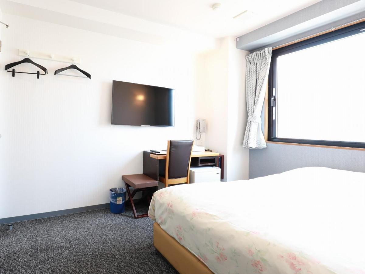 Toyama Town Hotel Esterno foto