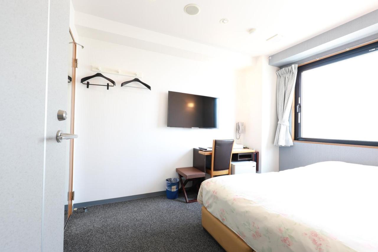 Toyama Town Hotel Esterno foto